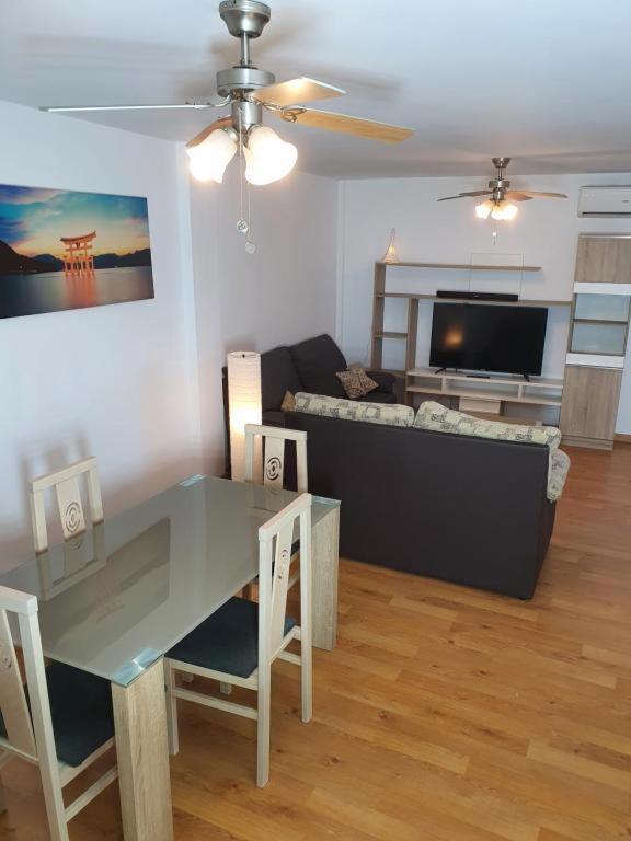 3F, Aire Acondic, 80M2, 2 Dormitorios, 4 Huespedes, Wifi Gratis La Línea de la Concepción Buitenkant foto